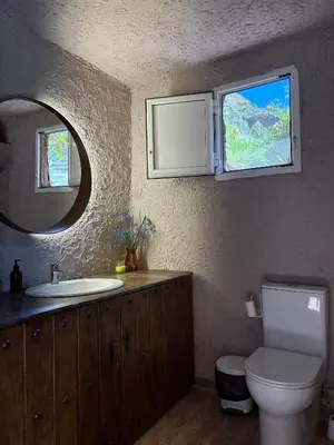 Un baño de El Refugio de Juncalillo