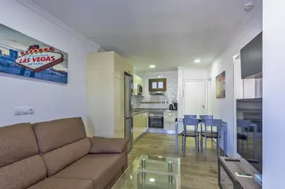 Una cocina o zona de cocina en Apartamento Puerto feliz 3 Serenity