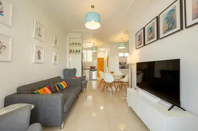 Una televisión o centro de entretenimiento en HDFM Collection - Yumbo Centrum