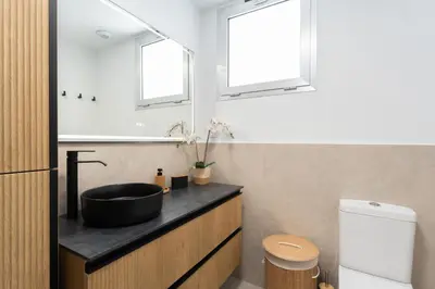 Un baño de Villa Trilux, Infinity Pool, Jacuzzi, BBQ
