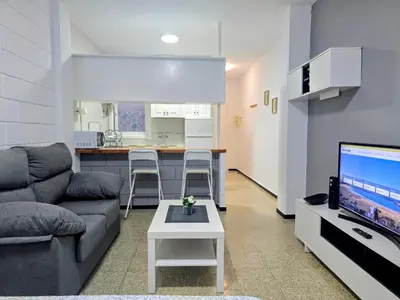 Una cocina o zona de cocina en VV Claramar Playa 1B 