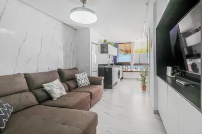 Una televisión o centro de entretenimiento en Endless Seaview Patalavaca