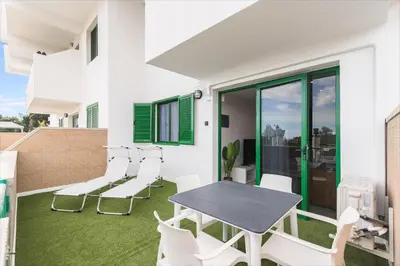Un balcón o terraza de Sunny Garden Monte Paraiso
