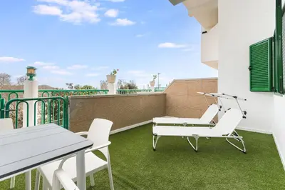 Un balcón o terraza de Sunny Garden Monte Paraiso