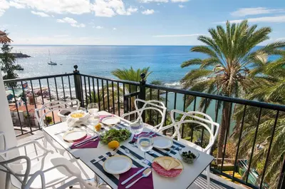 Un balcón o terraza de Beach and View Arguineguin MG by VillaGranCanaria