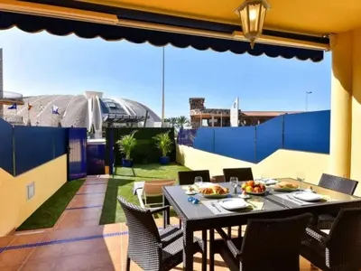 Plano de Holiday Home in Costa Meloneras mit Großem gemeinsamem Pool by Interhome