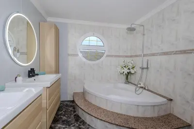 Un baño de Luxurious Villa, 5 bedrooms, Arguineguin,Mogan