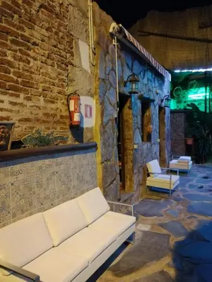 Zona de estar de La Piedra Viva Agüimes , Siete hermanos