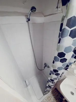 Un baño de Se alquila Habitación Doble frente de Playa