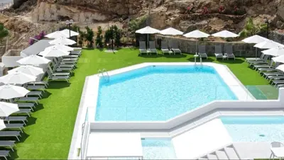 Piscina en o cerca de Canaima 1 Puerto Rico