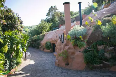Jardín al aire libre en Cuevas De Barreto