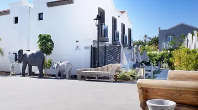 Edificio en el que se encuentra el hotel