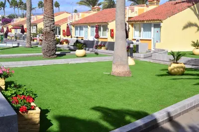 Jardín al aire libre en Bungalows Club Primavera