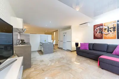 Una cocina o zona de cocina en Suites Garden Loft Picasso