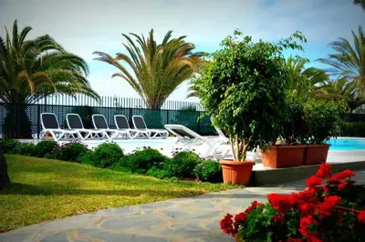 Piscina en o cerca de Los Arpones 5