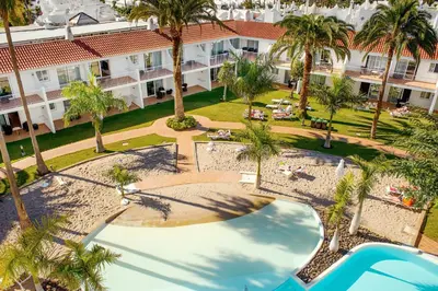 Piscina en o cerca de Sunprime Atlantic View Suite & Spa