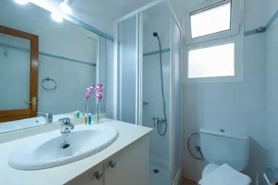 Un baño de Viviendas Vacacionales Las Palmas Urban Center