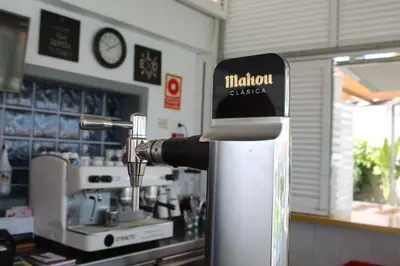 Utensilios para hacer té y café en Relaxia Los Girasoles Bungalows