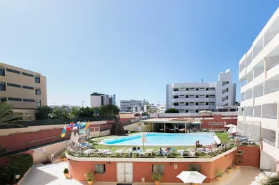 Piscina en o cerca de Apartamentos Amazonas