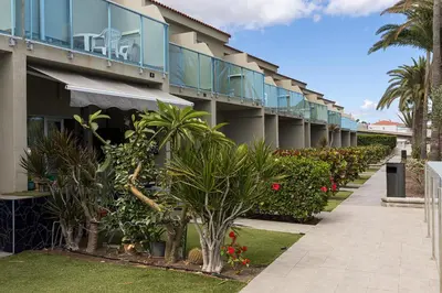 Edificio en el que se encuentra el camping resort