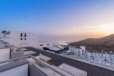 Paisaje cerca de este apartahotel