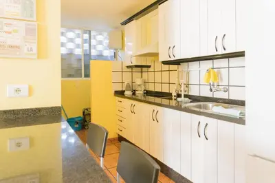 Una cocina o zona de cocina en Apartamento PEPE Complejo LAS OLAS