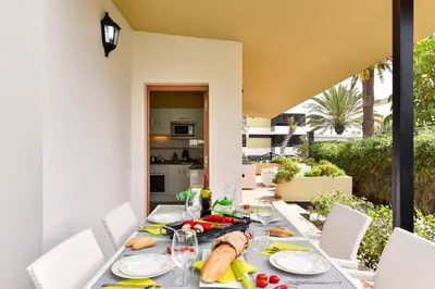 Comida en o cerca de esta casa o chalet
