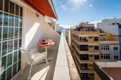 Un balcón o terraza de Living Las Canteras Homes - WORKOUT & FREE BIKES