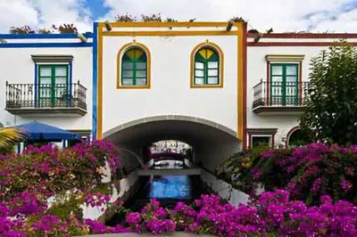 Jardín al aire libre en Precioso Bungalow 4 by CASAS COCODRILO