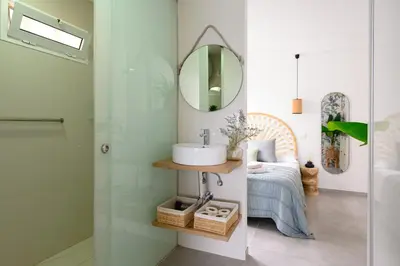 Un baño de Stylish Sea View Accommodation Las Canteras