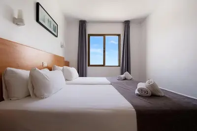 Cama o camas de una habitación en Ura Hotels Roslara