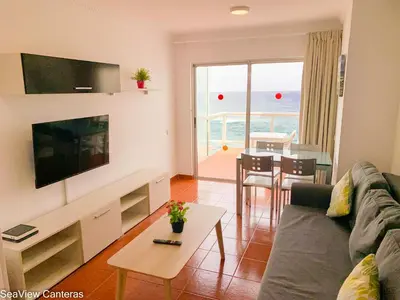 Una televisión o centro de entretenimiento en Seaview Canteras