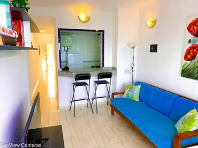 Una televisión o centro de entretenimiento en Seaview Canteras