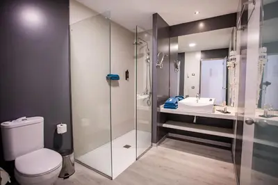 Un baño de Servatur Casablanca Suites & Spa - Adults Only