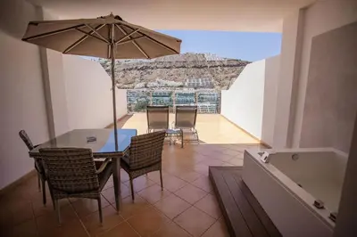 Un balcón o terraza de Servatur Casablanca Suites & Spa - Adults Only