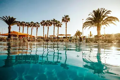 Piscina en o cerca de Servatur Green Beach