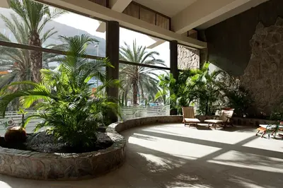 Jardín al aire libre en Hotel LIVVO Valle Taurito & Aquapark