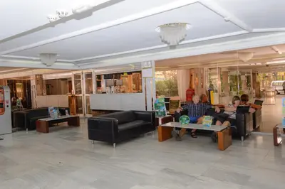 Clientes alojados en Apartamentos Las Arenas