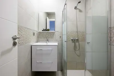 Un baño de Canteras Suites