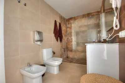 Un baño de Casa Cocodrilo by CASAS COCODRILO