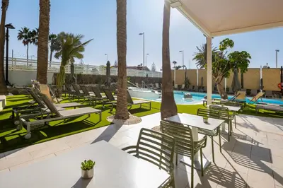Piscina en o cerca de Hotel LIVVO Anamar Suites