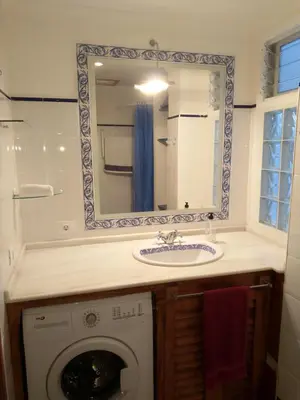 Un baño de Leps Primera Linea las Canteras