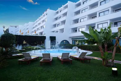 Piscina en o cerca de El Greco