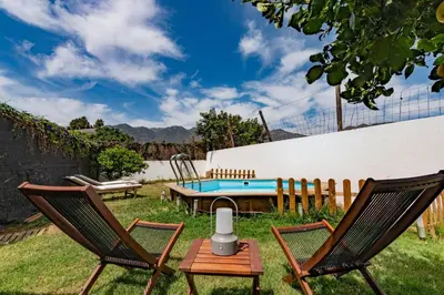Jardín al aire libre en Villa Los Almendros