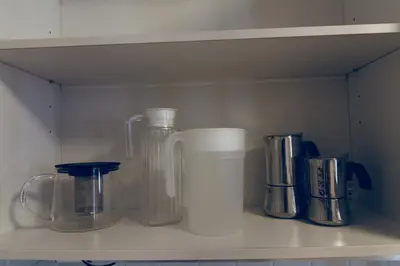 Utensilios para hacer té y café en La Casa Del Valle