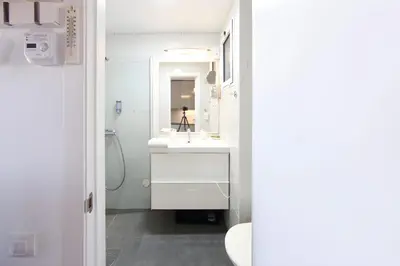 Un baño de Interior Studio Serviced Apartment