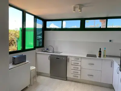 Una cocina o zona de cocina en Beach Flor Bungaló 42 La Gema del Sur