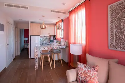 Una cocina o zona de cocina en Alhambra Boutique Apartments by PMC Resorts