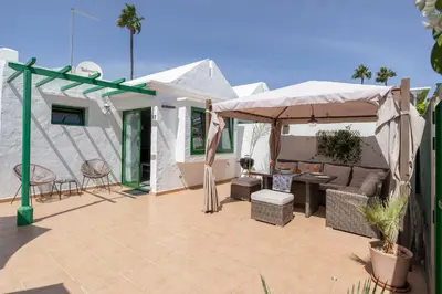 Un patio o zona al aire libre en Aloha Maspalomas - Wonderful private terrace
