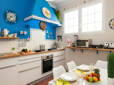Una cocina o zona de cocina en Beautiful Beach Apartment M&B IV by Las Canteras by VillaGranCanaria